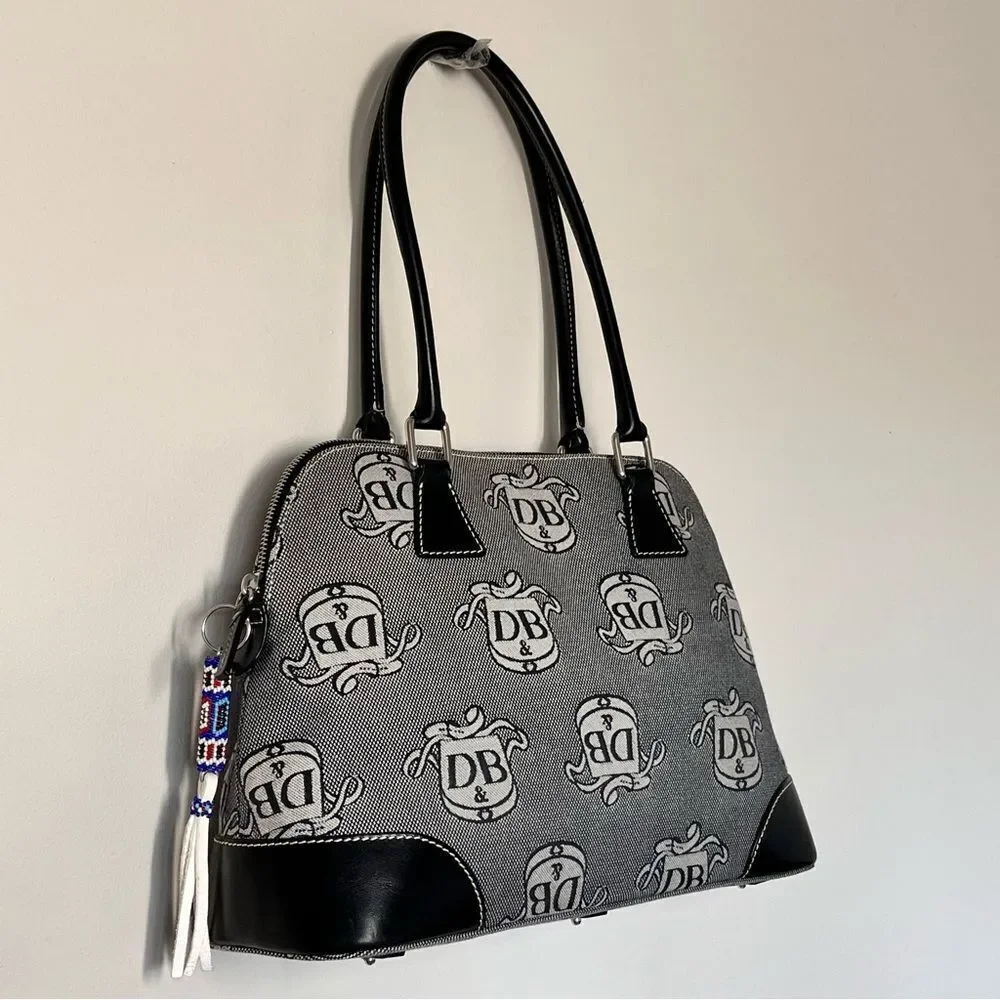 Dooney & Bourke this purse